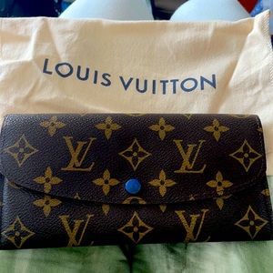 Louis Vuitton emilie wallet